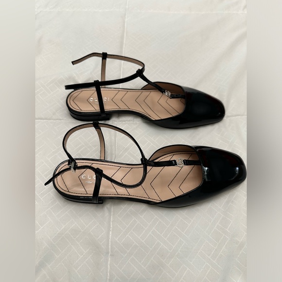 GUCCI DOUBLE G PATENT LEATHER BALLET FLAT - Picture 3 of 12